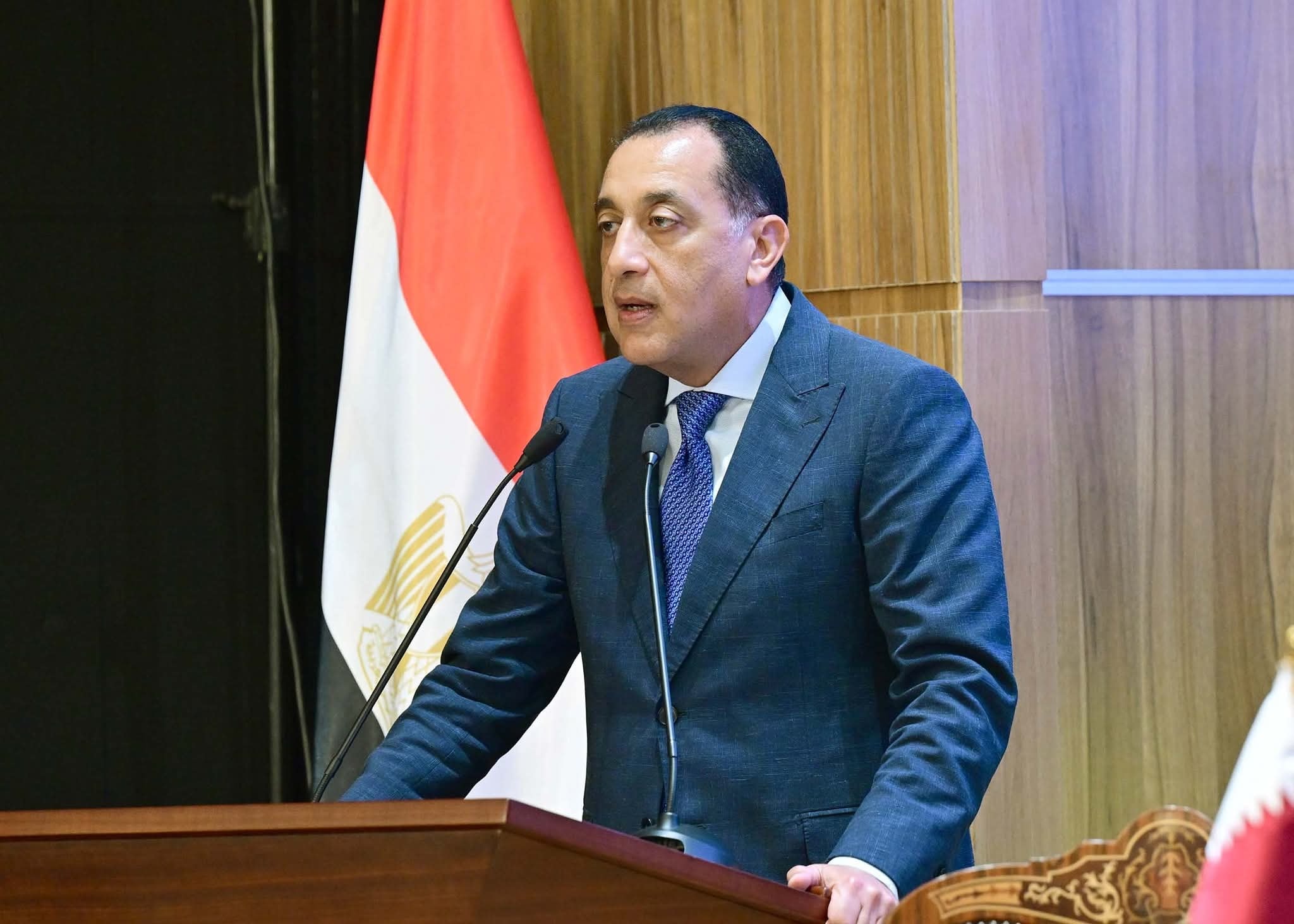 مراسم توقيع عقد شراكة استثمارية “مصرية قطرية “لتنمية  منطقة “علم الروم” بمطروح