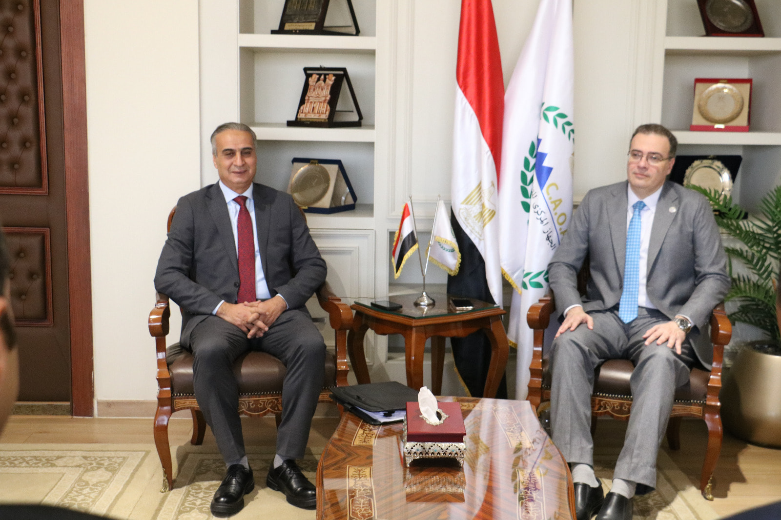 رئيسا “التنظيم والإدارة” و”حماية المستهلك” يبحثان تعزيز التعاون المشترك