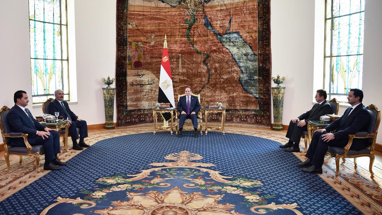 السيسي يستقبل المشير خليفة حفتر.. ويؤكد دعم مصر لاستقرار ليبيا