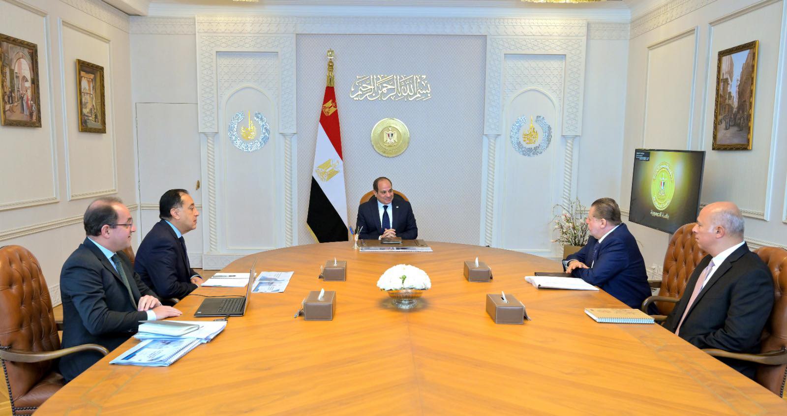 السيسي يتابع تعزيز الاستقرار المالي وخفض التضخم