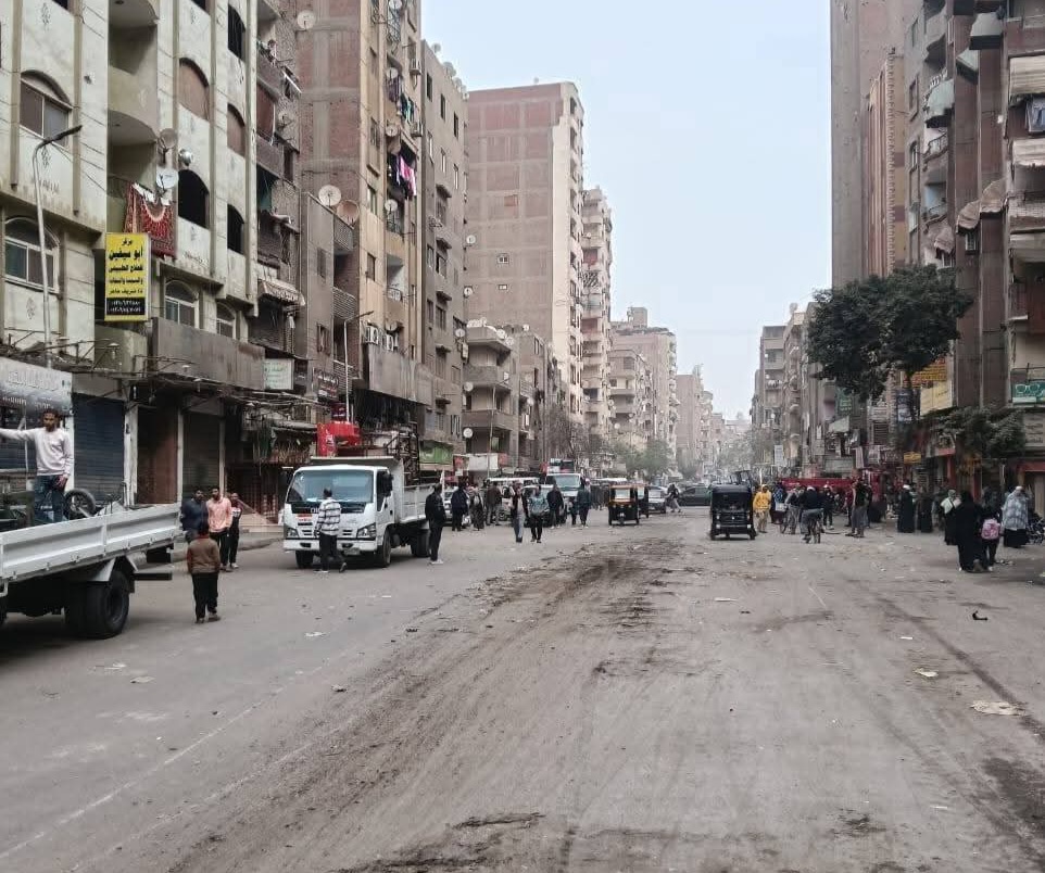 بقيادة اللواء أحمد جلال.. حملة مكبرة تعيد الانضباط إلى شارع مستشفى الصدر بالعمرانية وترفع الإشغالات