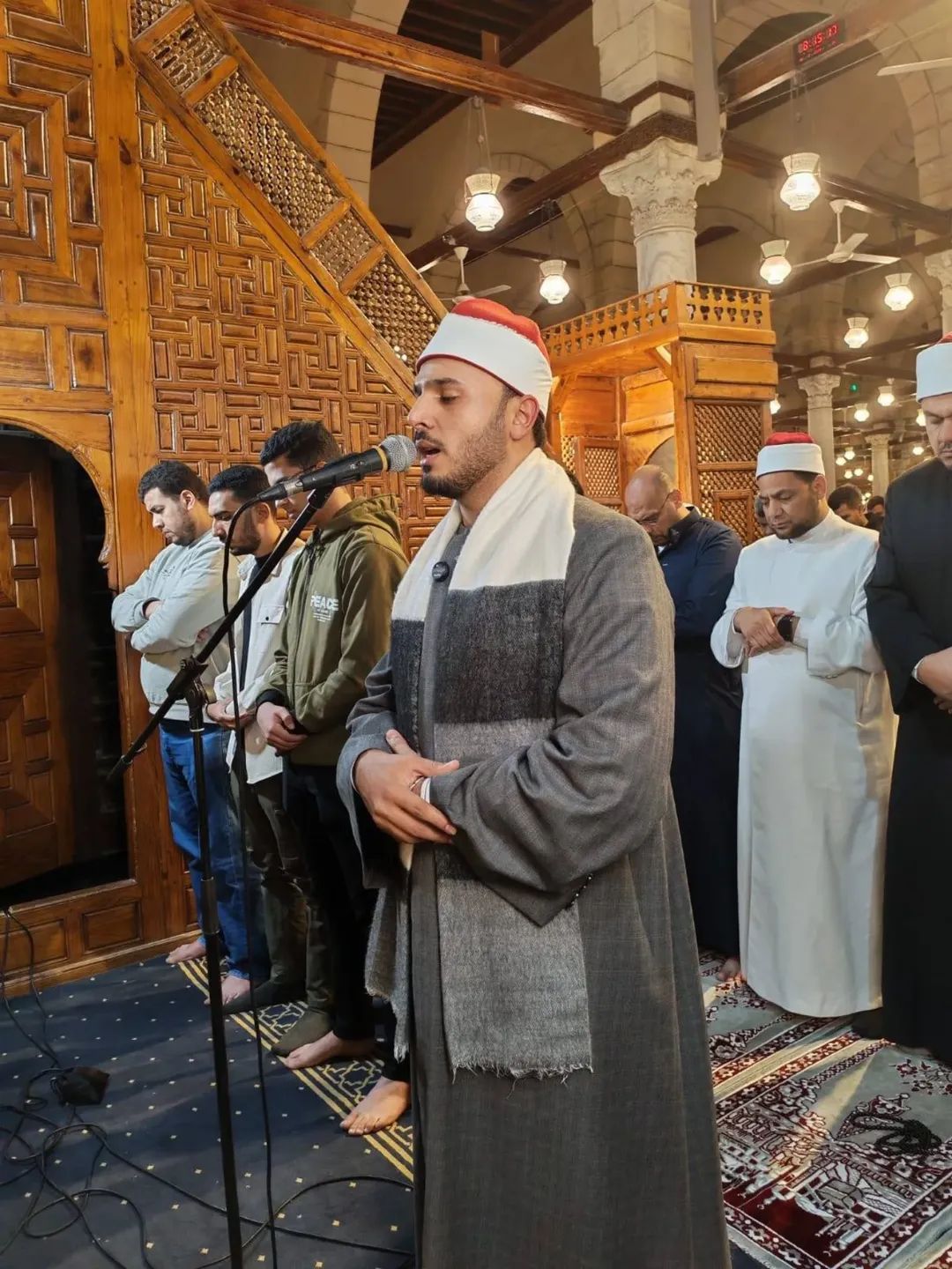 نجوم «دولة التلاوة» يحيون أولى ليالي رمضان بالمساجد الكبرى في أجواء إيمانية مهيبة