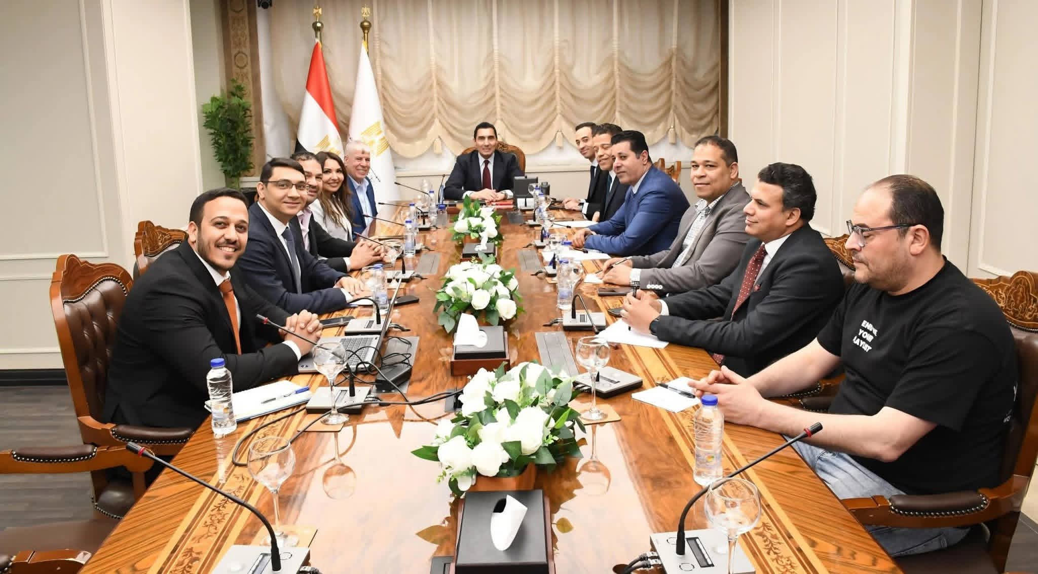 وزيرالرياضةو”توتال انرجيز”  مستجدات النسخة الـ11 لدوري مراكز الشباب  “توتال إنرجيز”